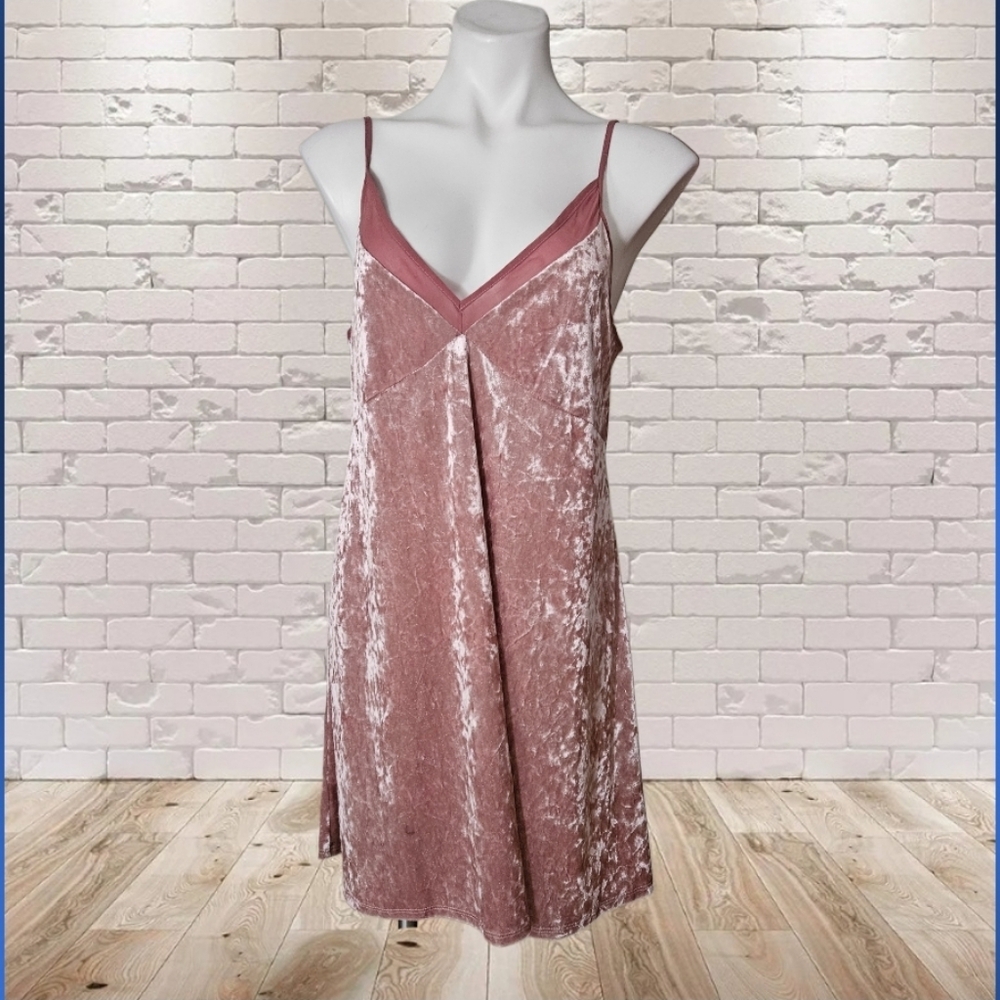 Full Tilt Pink Crushed Velvet Slip Dress XL
